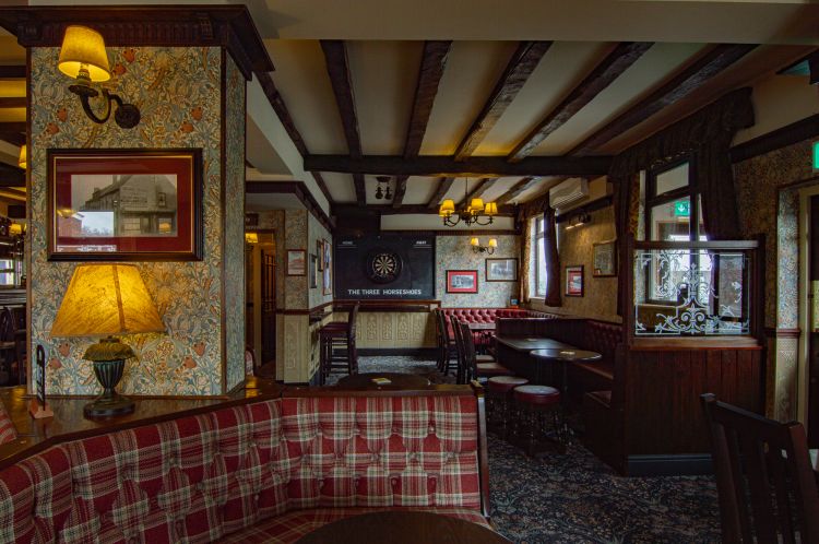 The Three Horseshoes